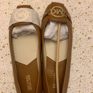 Micheal Kors Flats Size 9.5M NEW!